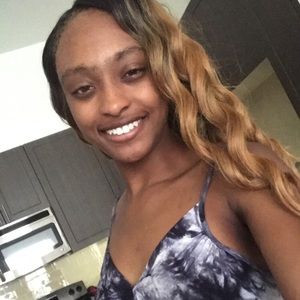 Meet your Posher, Charrity